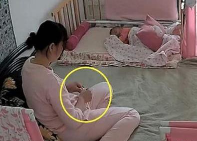保姆打孩子視頻曝光，小寶貝與守護(hù)者的溫馨小故事